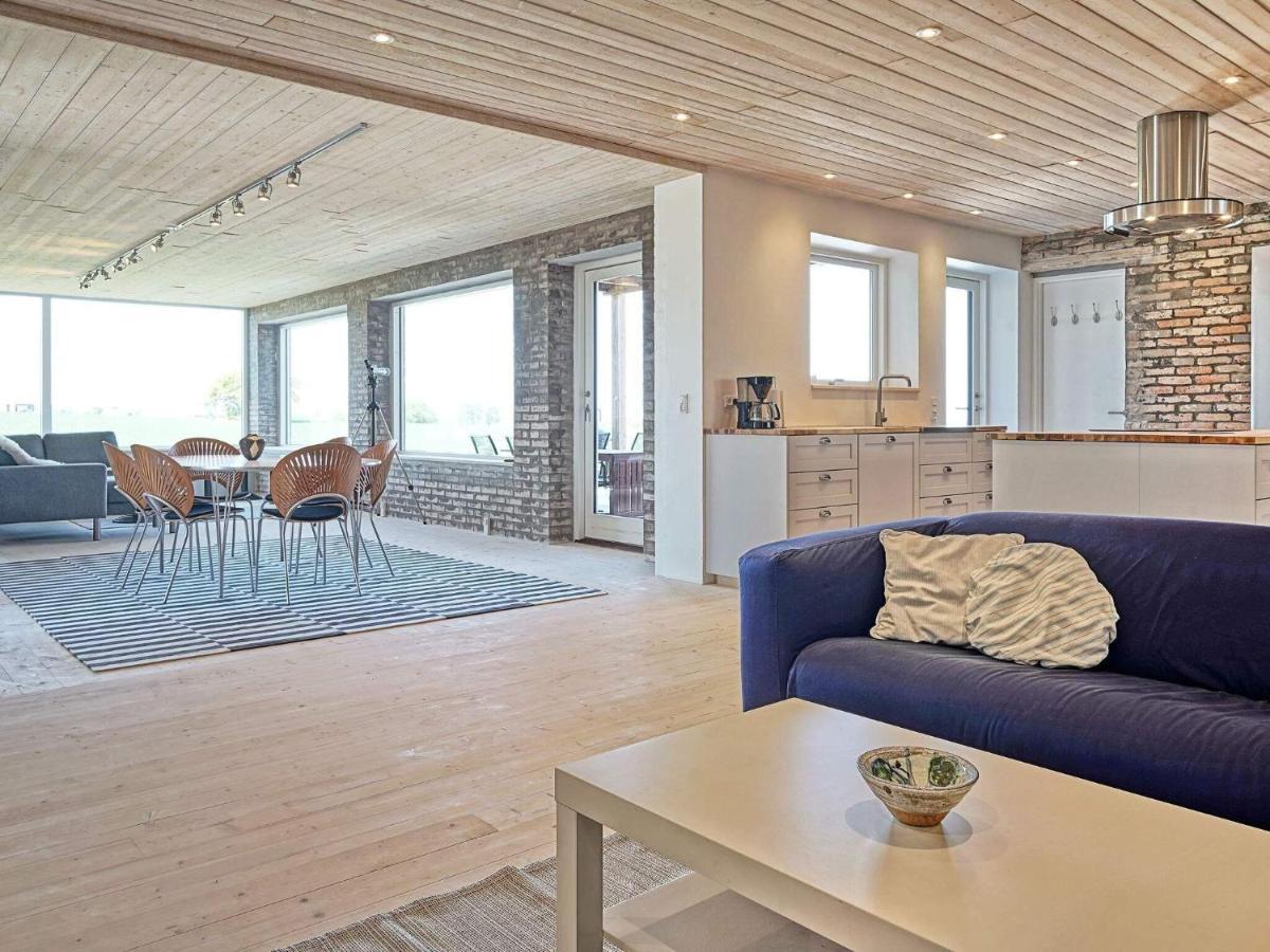6 Person Holiday Home In Сванеке Екстериор снимка